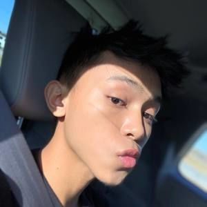 Meet your Posher, Tom